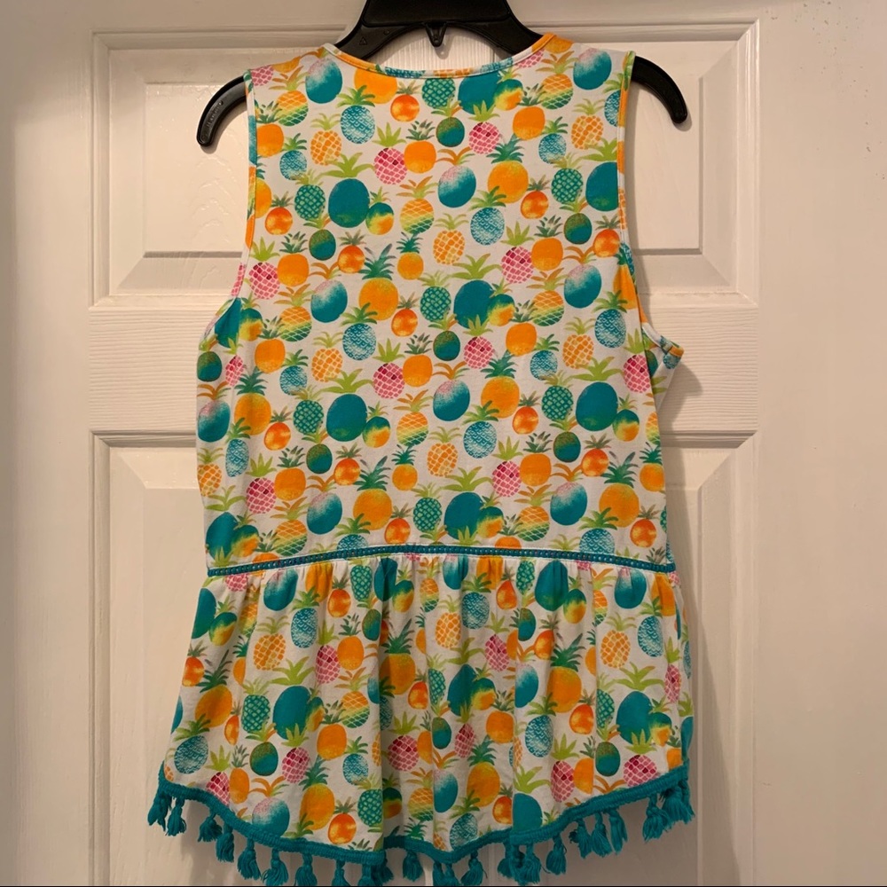 Crown & Ivy Pineapple Print Sleeveless Top-Size Sm - Picture 5 of 7